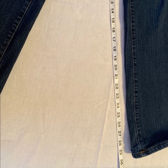 NYDJ not daughter jeans tummy tuck 4 26 - Picture 4 of 8